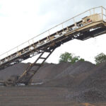 Pétrole en panne, manganèse en sursaut : l’extractif gabonais vacille | Gabonreview.com | Actualité du Gabon |